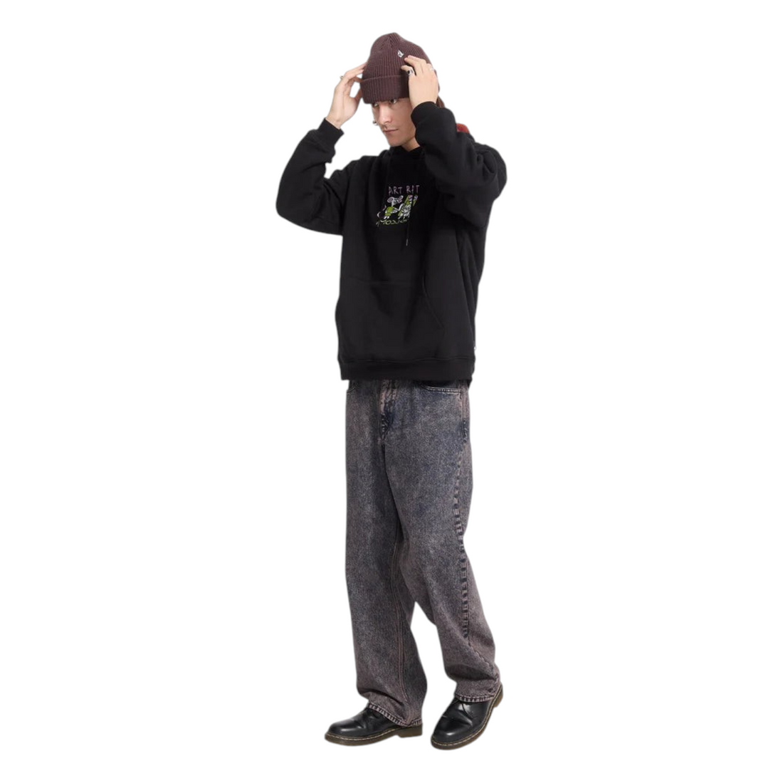 Homme portant le sweat à capuche noir Born2ride Volcom Fa Ozzy Po en molleton avec graphisme Ozzy Wright