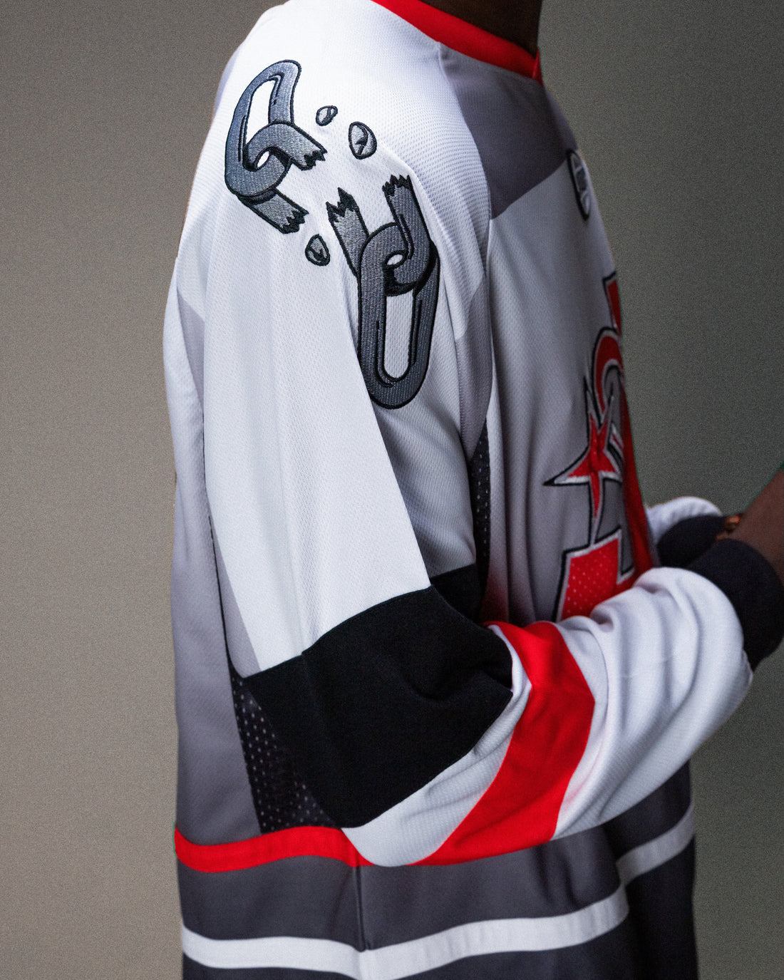 Maillot de hockey Born2ride Jacker B.P J-Star multicolore en polyester avec graphismes de chaînes sur l'épaule