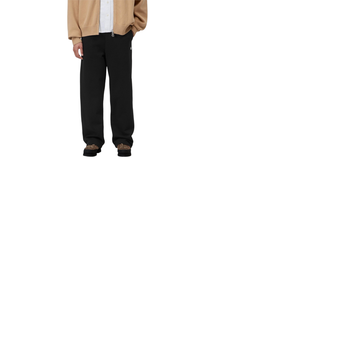 Pantalon jogging Born2ride Carhartt WIP Cassie noir avec détails argentés, coupe ajustée, porté avec un gilet beige