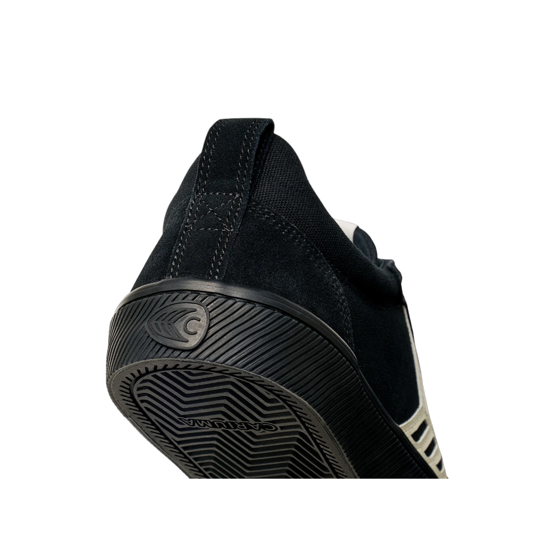 Cariuma Catiba Pro Skate All Black Ivory