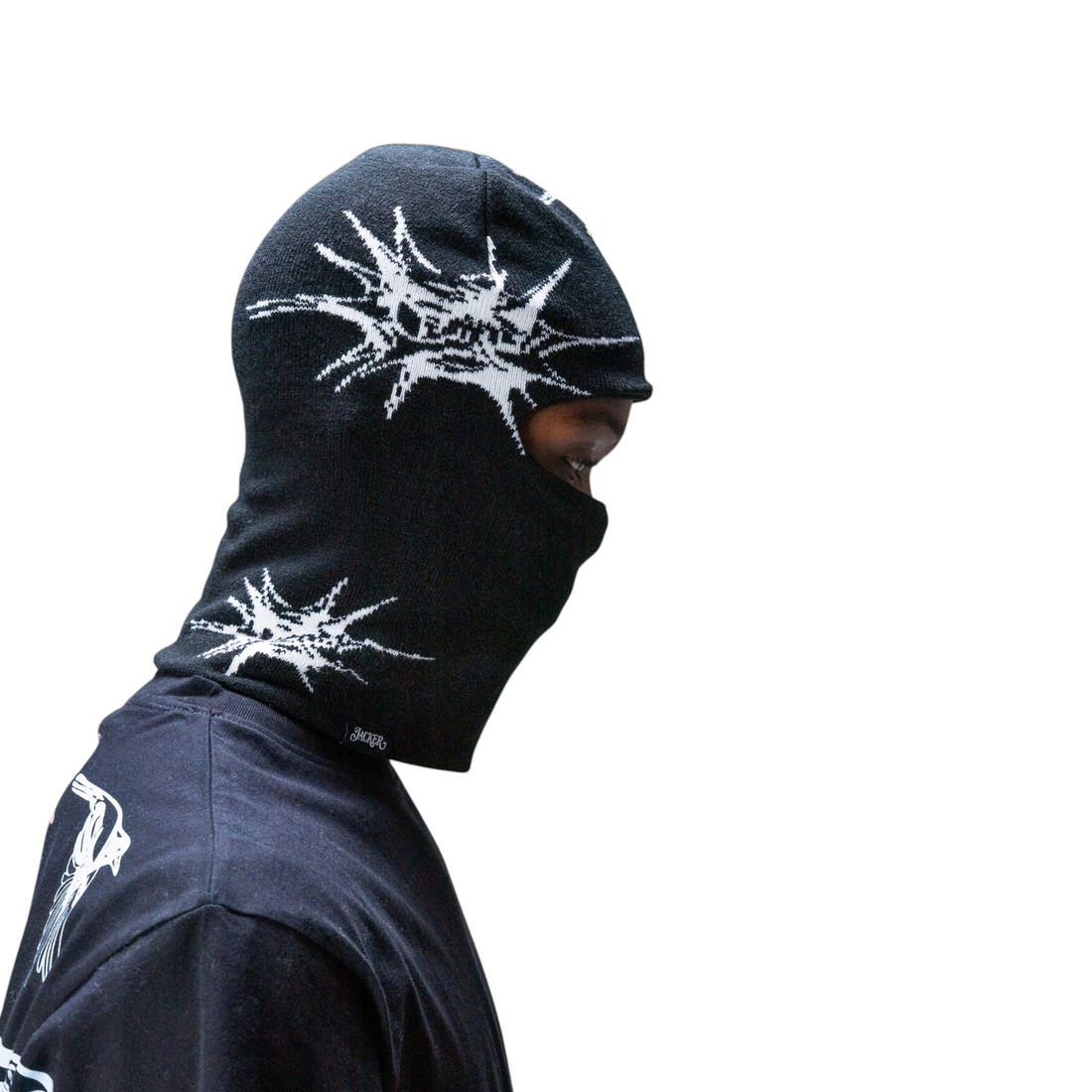 Cagoule Born2ride Jacker N°1890 noire en maille acrylique avec motifs graphiques blancs, vue de profil