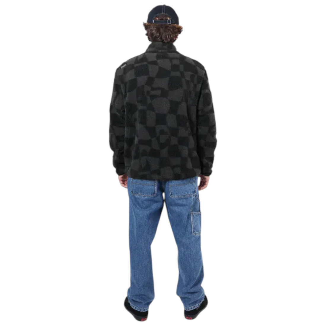 Homme portant la veste sherpa noire Oxbow Twist-wrm à motifs géométriques, vue de dos, chez Born2ride.