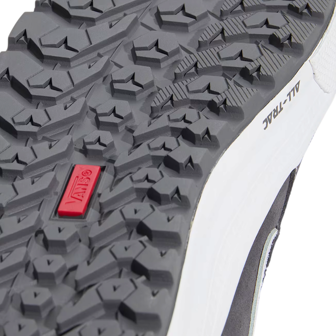 Semelle crantée All-Trac grise de la basket Vans Sk8-Hi Waterproof Insulated MTE chez Born2ride