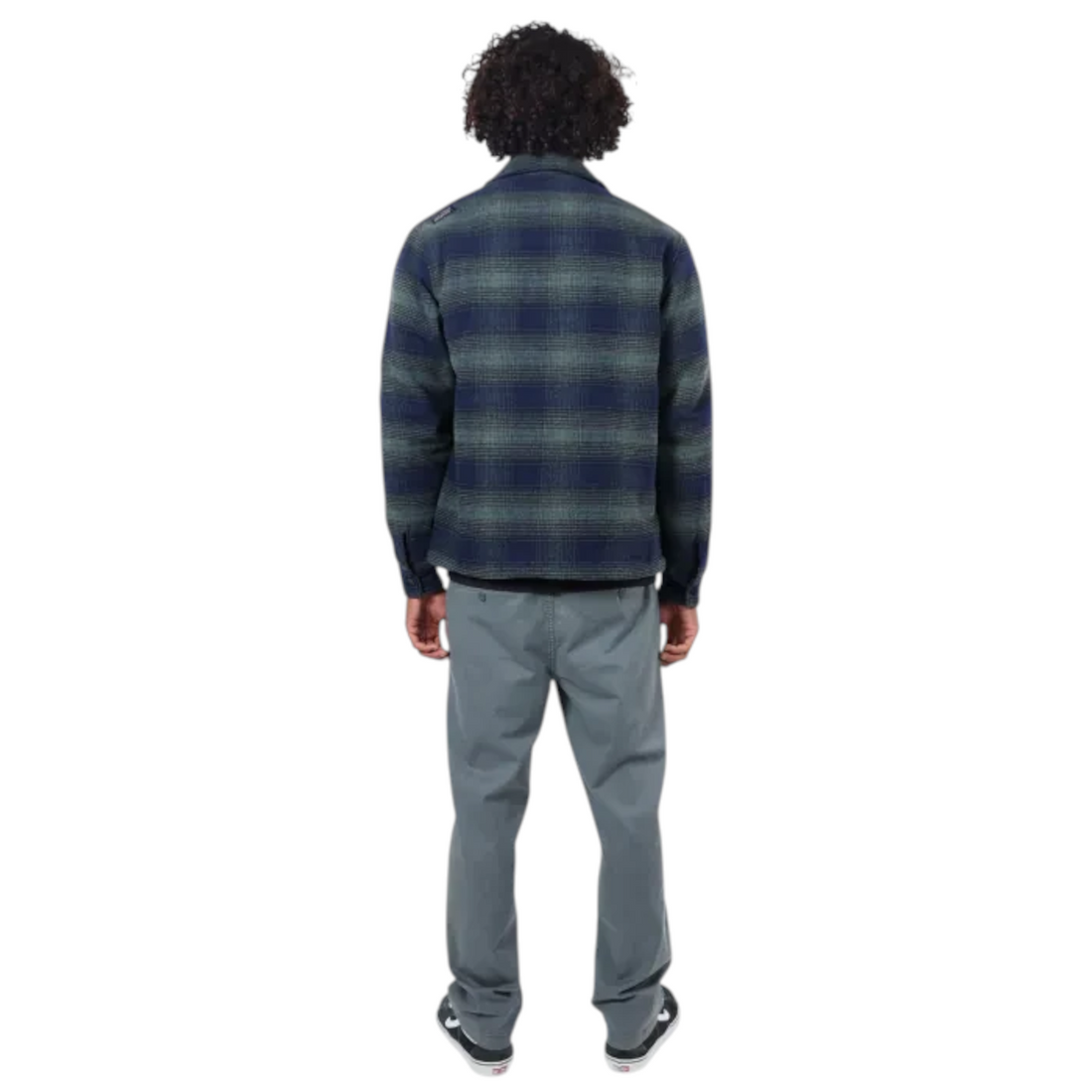 Veste Oxbow Ventura-jk à carreaux bleu marine portée par un homme, vue de dos, disponible chez Born2ride
